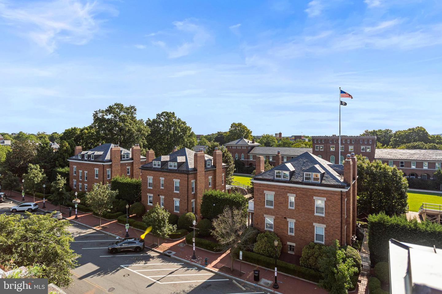 733 8TH ST SE #301, WASHINGTON, District Of Columbia 20003, 2 Bedrooms Bedrooms, ,1 BathroomBathrooms,Residential,For sale,733 8TH ST SE #301,DCDC2190048 MLS # DCDC2190048
