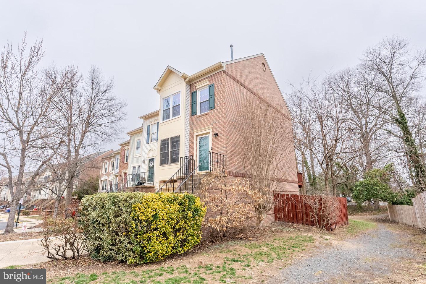 7847 COLONIAL SPRINGS BLVD, ALEXANDRIA, Virginia 22306, 3 Bedrooms Bedrooms, ,2 BathroomsBathrooms,Residential,For sale,7847 COLONIAL SPRINGS BLVD,VAFX2227630 MLS # VAFX2227630