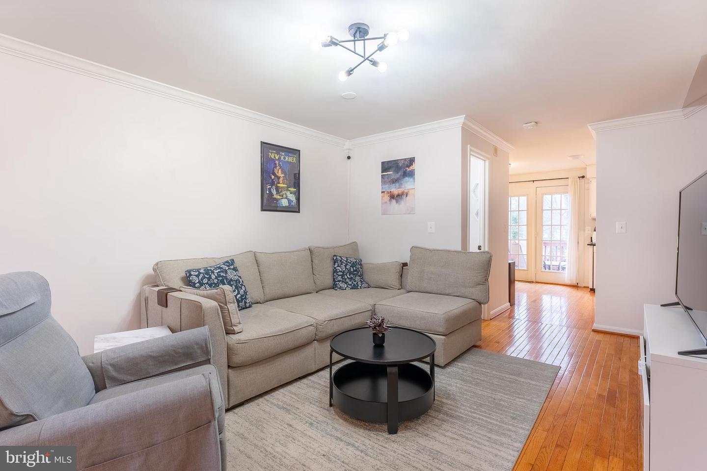 7847 COLONIAL SPRINGS BLVD, ALEXANDRIA, Virginia 22306, 2 Bedrooms Bedrooms, ,2 BathroomsBathrooms,Residential,For sale,7847 COLONIAL SPRINGS BLVD,VAFX2227630 MLS # VAFX2227630