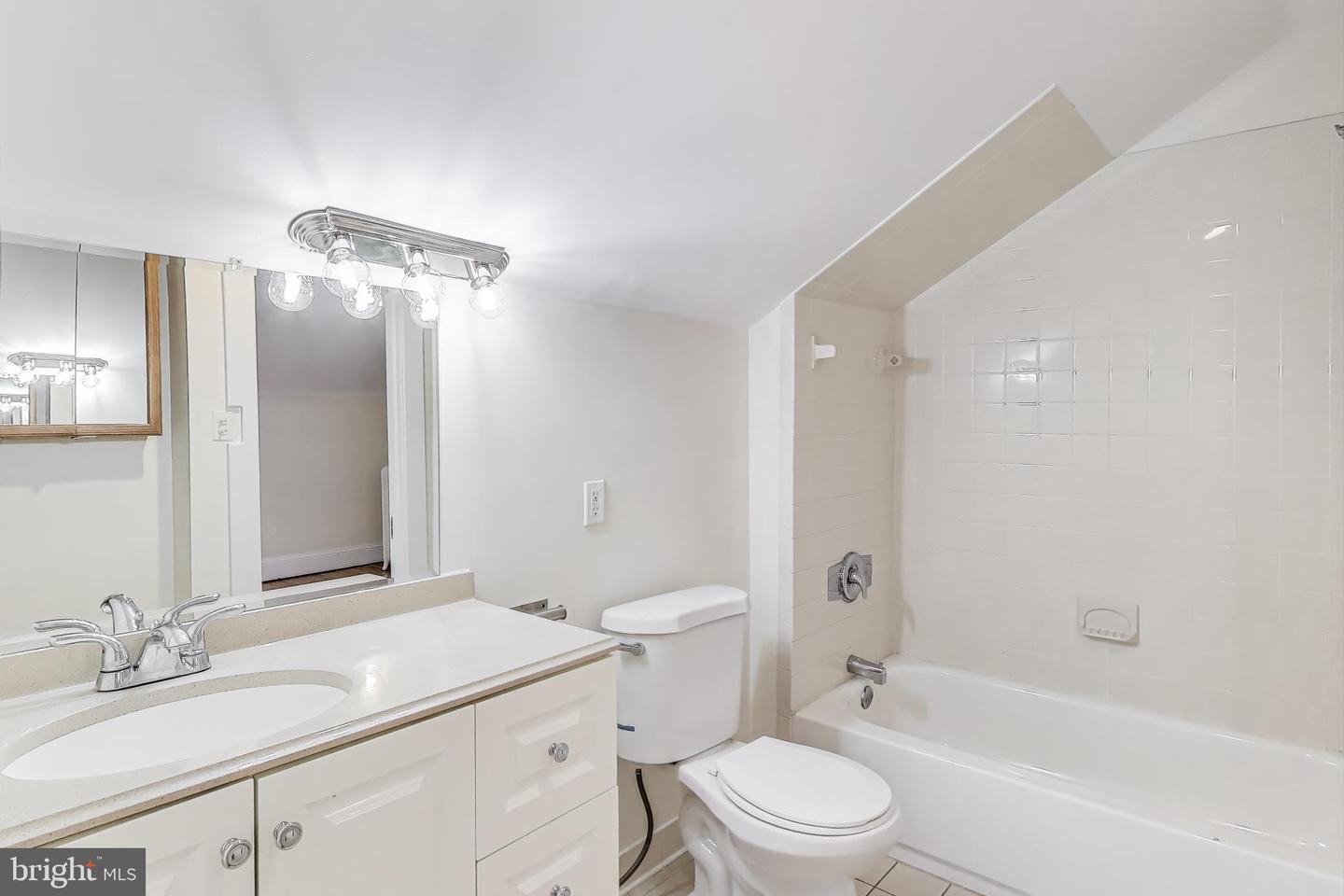 1319 DECATUR ST NW, WASHINGTON, District Of Columbia 20011, 4 Bedrooms Bedrooms, ,3 BathroomsBathrooms,Residential,For sale,1319 DECATUR ST NW,DCDC2190112 MLS # DCDC2190112