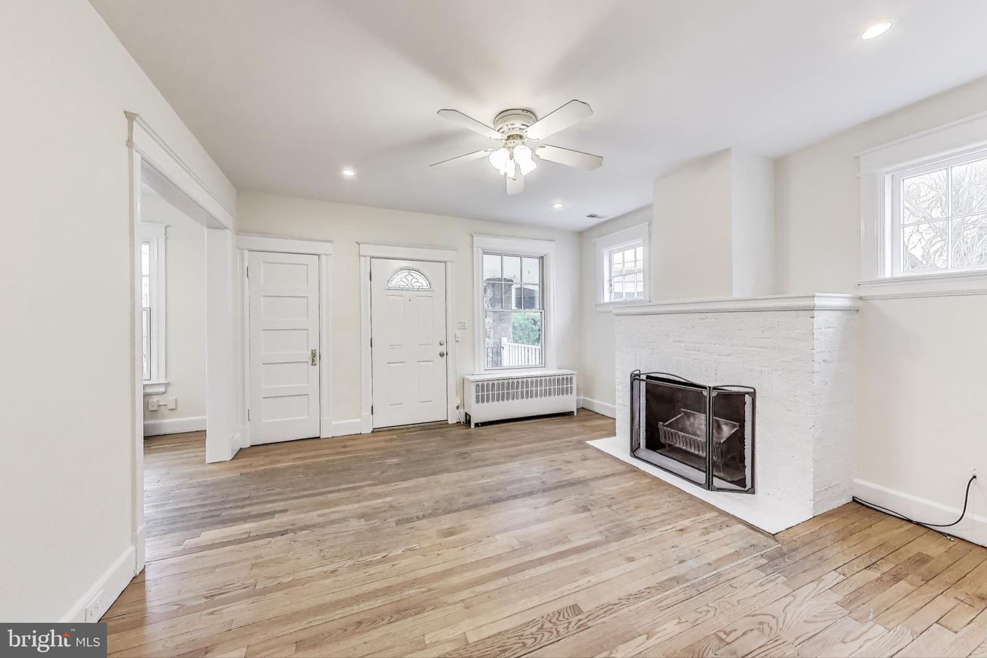 1319 DECATUR ST NW, WASHINGTON, District Of Columbia 20011, 4 Bedrooms Bedrooms, ,3 BathroomsBathrooms,Residential,For sale,1319 DECATUR ST NW,DCDC2190112 MLS # DCDC2190112