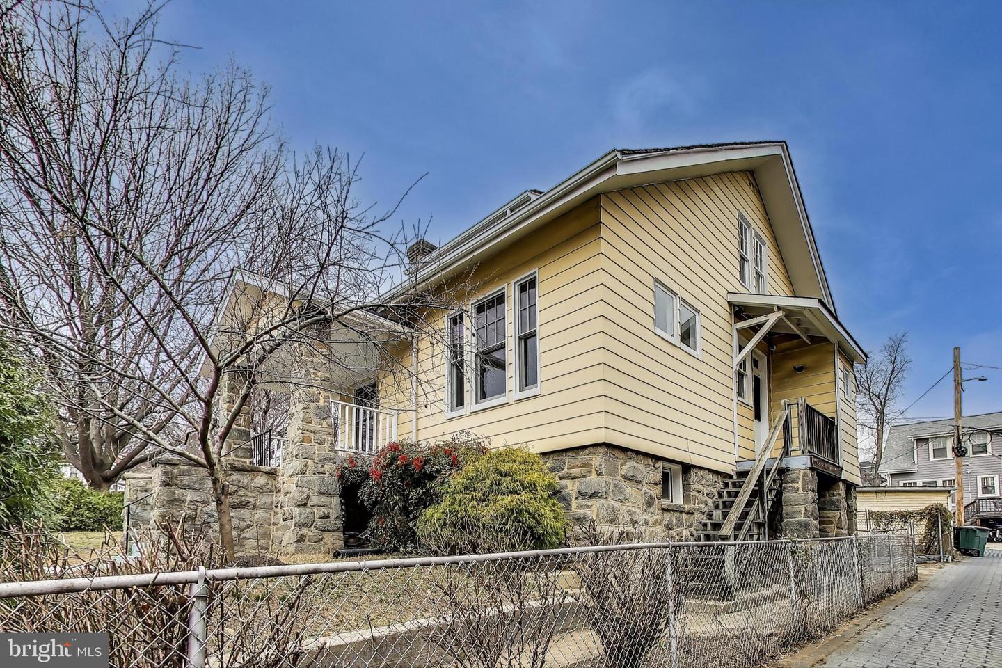 1319 DECATUR ST NW, WASHINGTON, District Of Columbia 20011, 4 Bedrooms Bedrooms, ,3 BathroomsBathrooms,Residential,For sale,1319 DECATUR ST NW,DCDC2190112 MLS # DCDC2190112