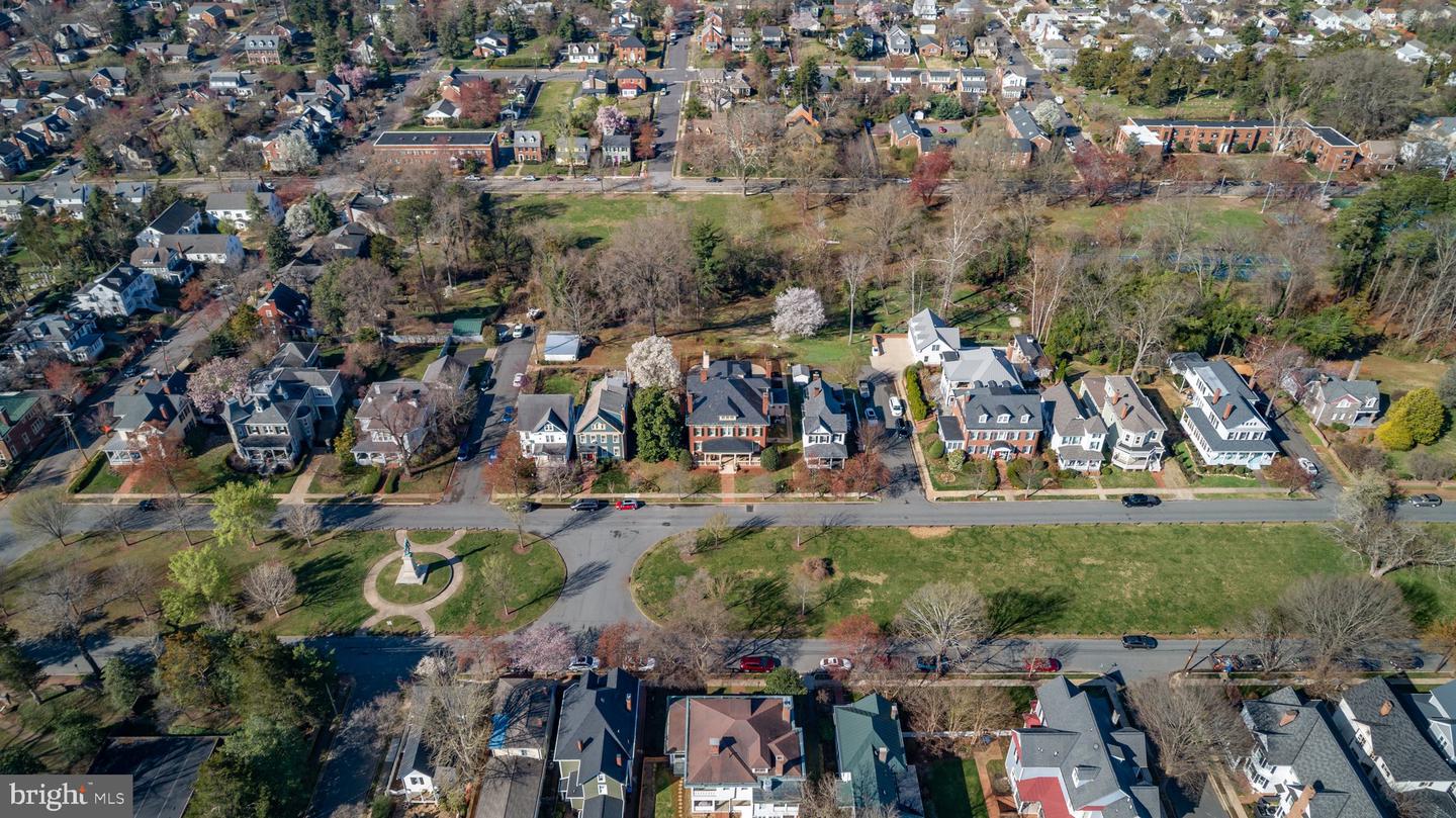 1304 WASHINGTON AVE, FREDERICKSBURG, Virginia 22401, 6 Bedrooms Bedrooms, ,5 BathroomsBathrooms,Residential,For sale,1304 WASHINGTON AVE,VAFB2007756 MLS # VAFB2007756