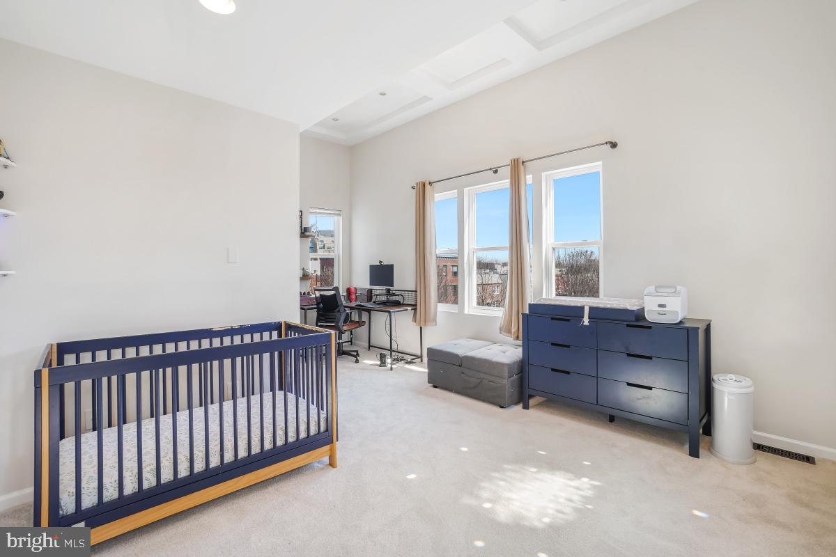1377 K ST SE #2, WASHINGTON, District Of Columbia 20003, 2 Bedrooms Bedrooms, ,3 BathroomsBathrooms,Residential,For sale,1377 K ST SE #2,DCDC2189398 MLS # DCDC2189398