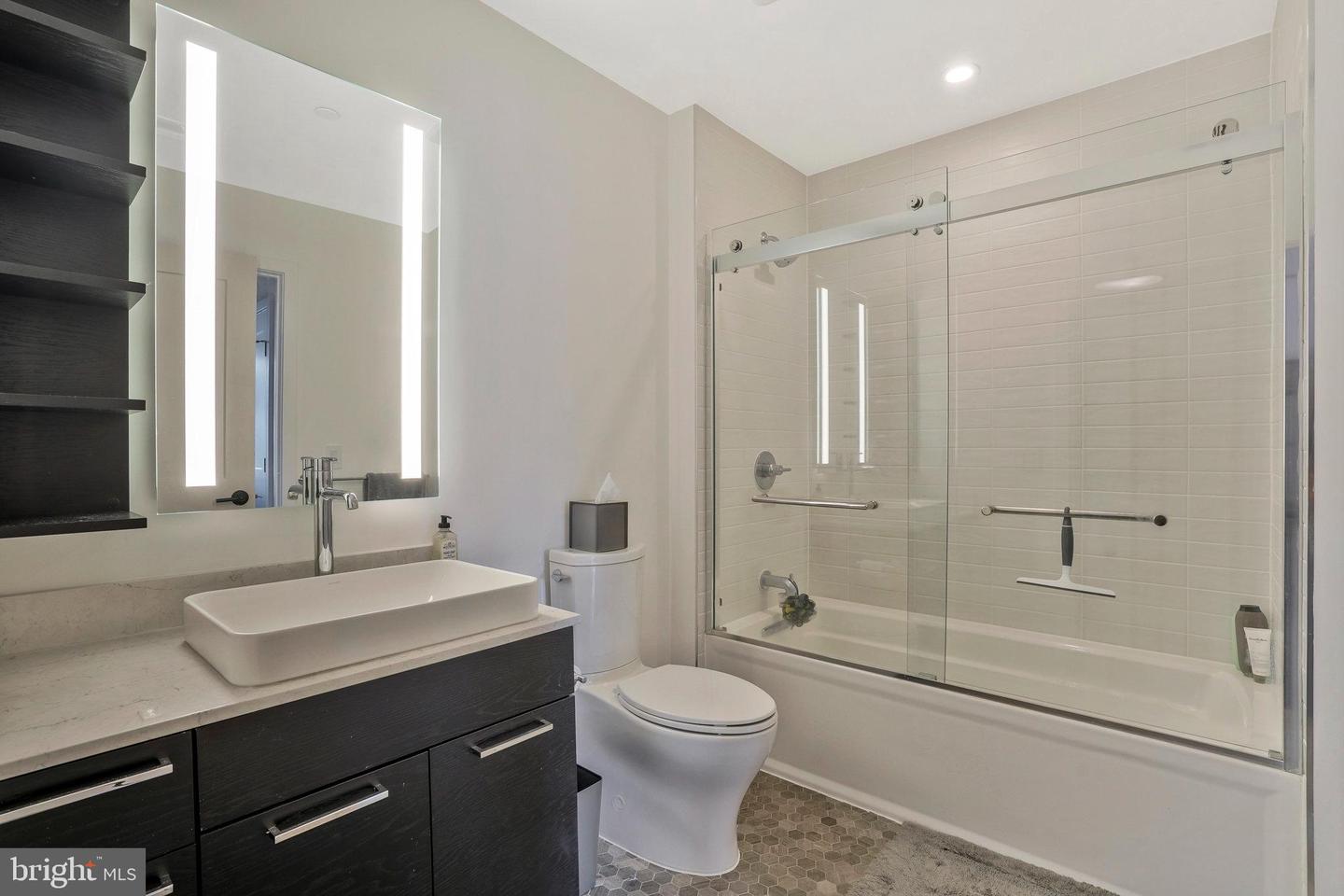 70 N ST SE #N509, WASHINGTON, District Of Columbia 20003, 1 Bedroom Bedrooms, ,1 BathroomBathrooms,Residential,For sale,70 N ST SE #N509,DCDC2189500 MLS # DCDC2189500