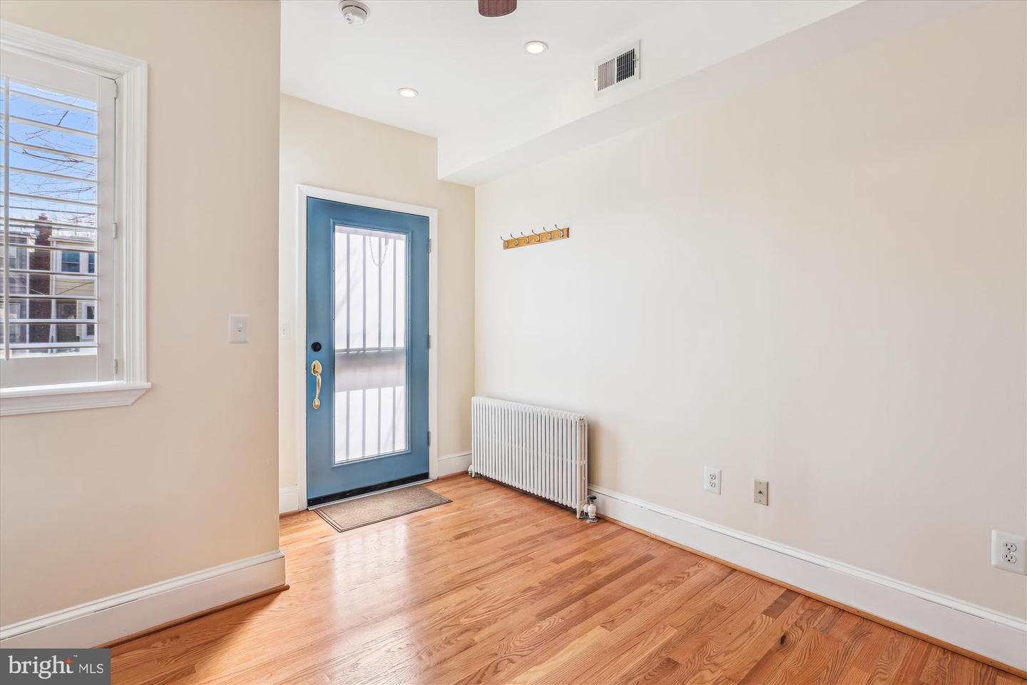 539 24TH ST NE, WASHINGTON, District Of Columbia 20002, 2 Bedrooms Bedrooms, ,2 BathroomsBathrooms,Residential,For sale,539 24TH ST NE,DCDC2189908 MLS # DCDC2189908