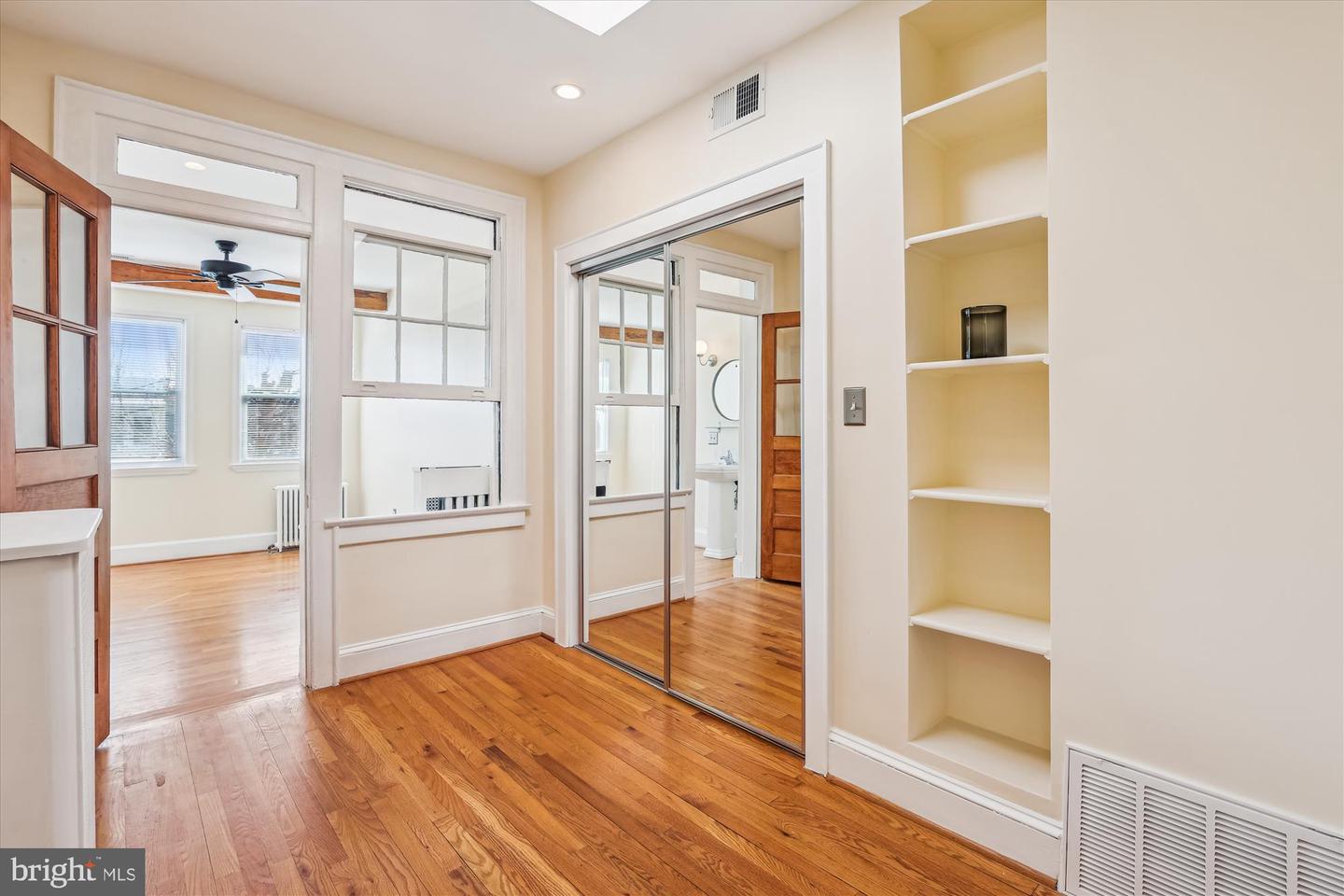 539 24TH ST NE, WASHINGTON, District Of Columbia 20002, 2 Bedrooms Bedrooms, ,2 BathroomsBathrooms,Residential,For sale,539 24TH ST NE,DCDC2189908 MLS # DCDC2189908