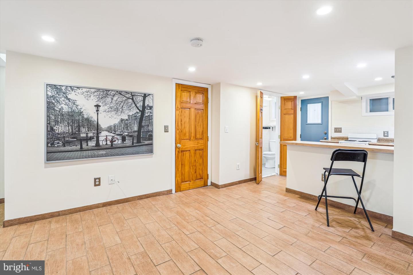 539 24TH ST NE, WASHINGTON, District Of Columbia 20002, 2 Bedrooms Bedrooms, ,2 BathroomsBathrooms,Residential,For sale,539 24TH ST NE,DCDC2189908 MLS # DCDC2189908