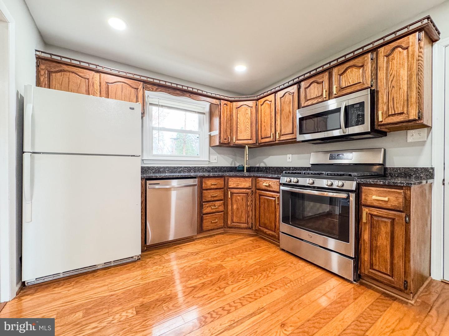 2531 VILLANOVA DR, VIENNA, Virginia 22180, 4 Bedrooms Bedrooms, ,3 BathroomsBathrooms,Residential,For sale,2531 VILLANOVA DR,VAFX2227562 MLS # VAFX2227562