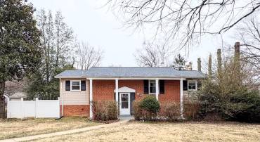 2531 VILLANOVA DR, VIENNA, Virginia 22180, 4 Bedrooms Bedrooms, ,3 BathroomsBathrooms,Residential,For sale,2531 VILLANOVA DR,VAFX2227562 MLS # VAFX2227562