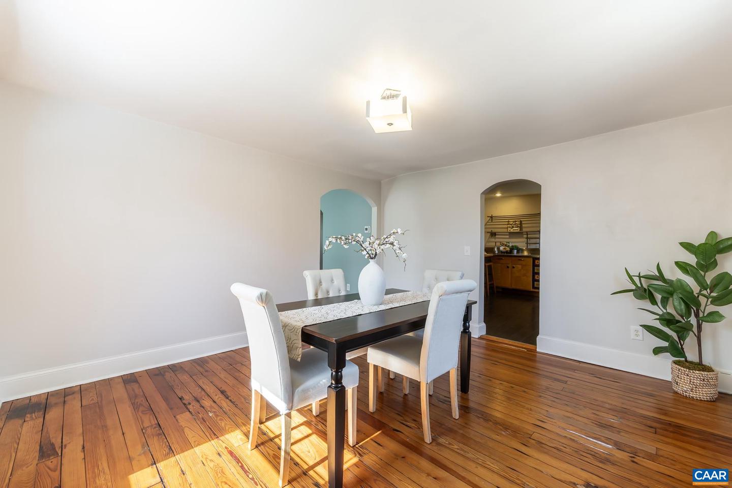 310 SW 7TH ST, CHARLOTTESVILLE, Virginia 22903, 3 Bedrooms Bedrooms, ,2 BathroomsBathrooms,Residential,For sale,310 SW 7TH ST,661906 MLS # 661906
