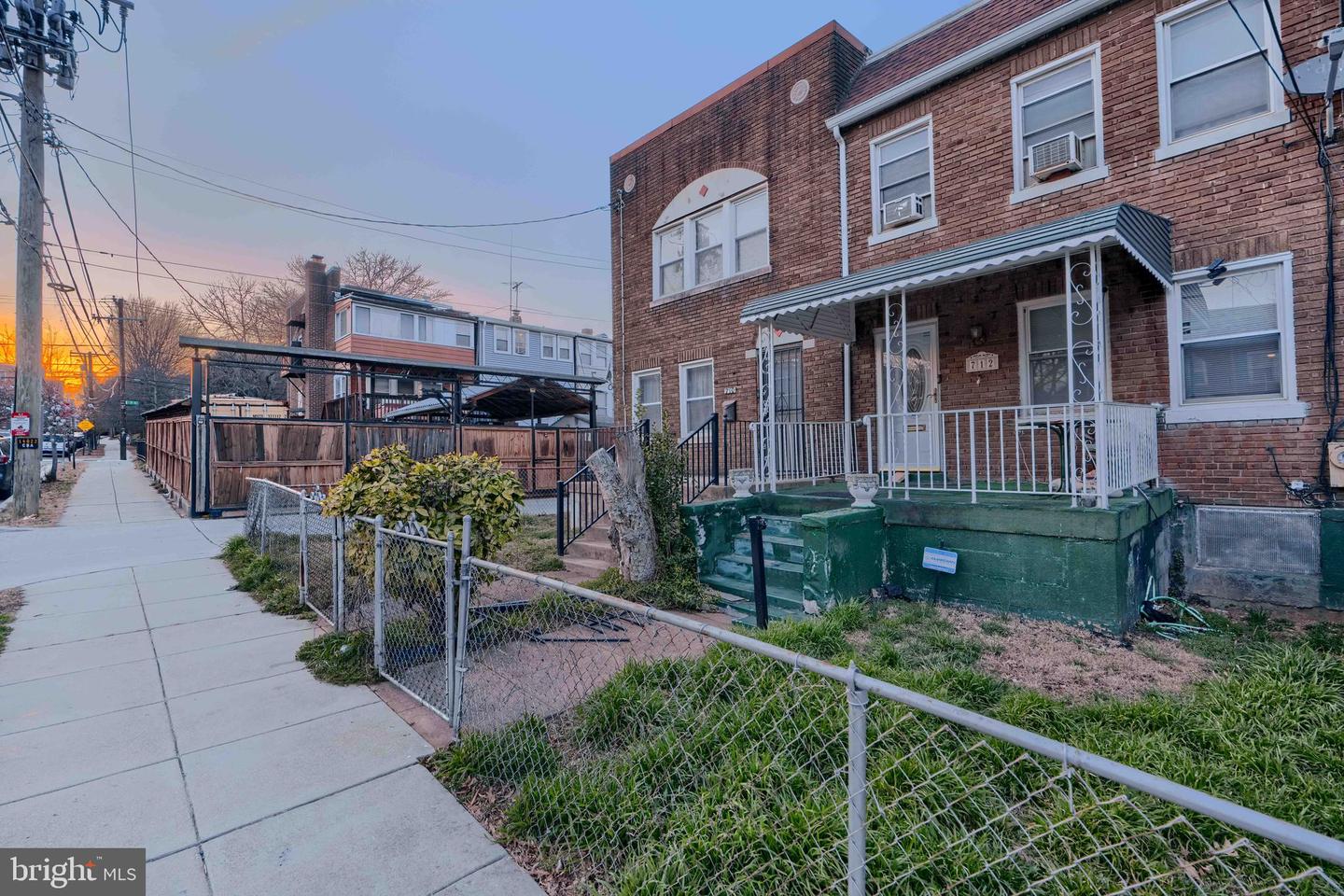 712 HAMLIN ST NE, WASHINGTON, District Of Columbia 20017, 3 Bedrooms Bedrooms, ,1 BathroomBathrooms,Residential,For sale,712 HAMLIN ST NE,DCDC2190270 MLS # DCDC2190270