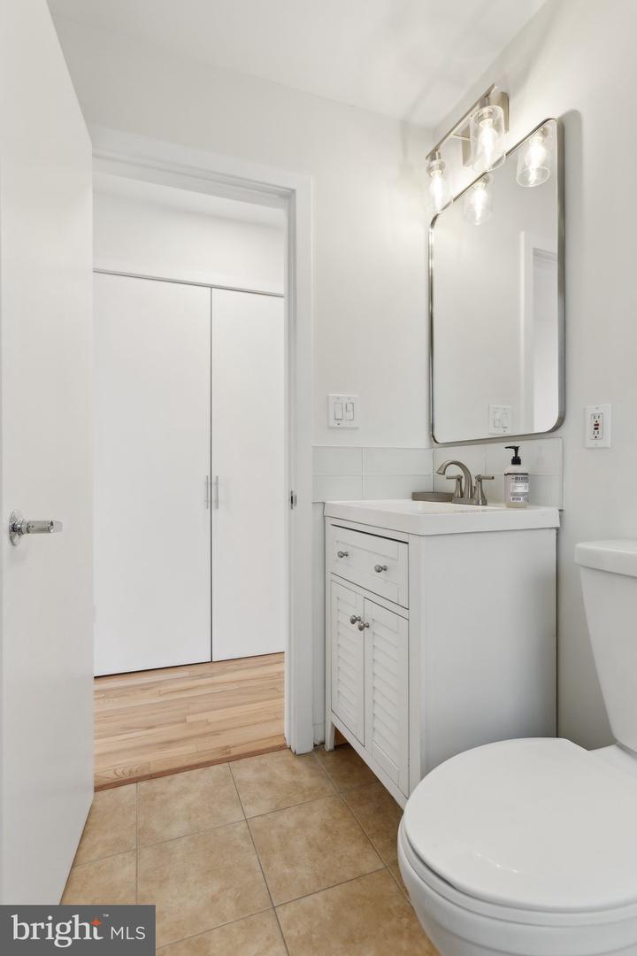 1426 RHODE ISLAND AVE NW #B, WASHINGTON, District Of Columbia 20005, 4 Bedrooms Bedrooms, ,3 BathroomsBathrooms,Residential,For sale,1426 RHODE ISLAND AVE NW #B,DCDC2190220 MLS # DCDC2190220