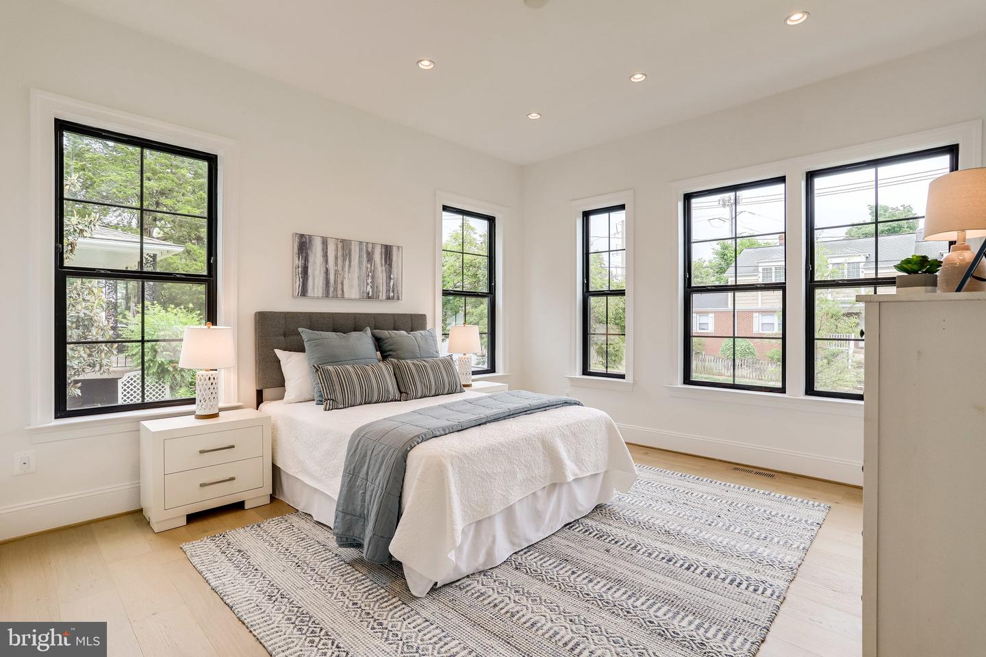 1933 N VAN BUREN ST, ARLINGTON, Virginia 22205, 4 Bedrooms Bedrooms, ,3 BathroomsBathrooms,Residential,For sale,1933 N VAN BUREN ST,VAAR2054436 MLS # VAAR2054436