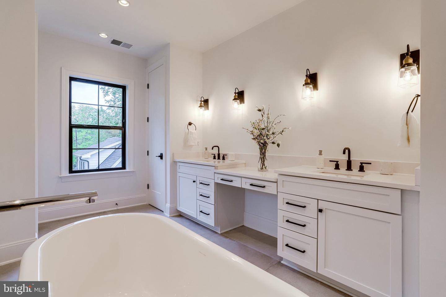 1933 N VAN BUREN ST, ARLINGTON, Virginia 22205, 4 Bedrooms Bedrooms, ,3 BathroomsBathrooms,Residential,For sale,1933 N VAN BUREN ST,VAAR2054436 MLS # VAAR2054436