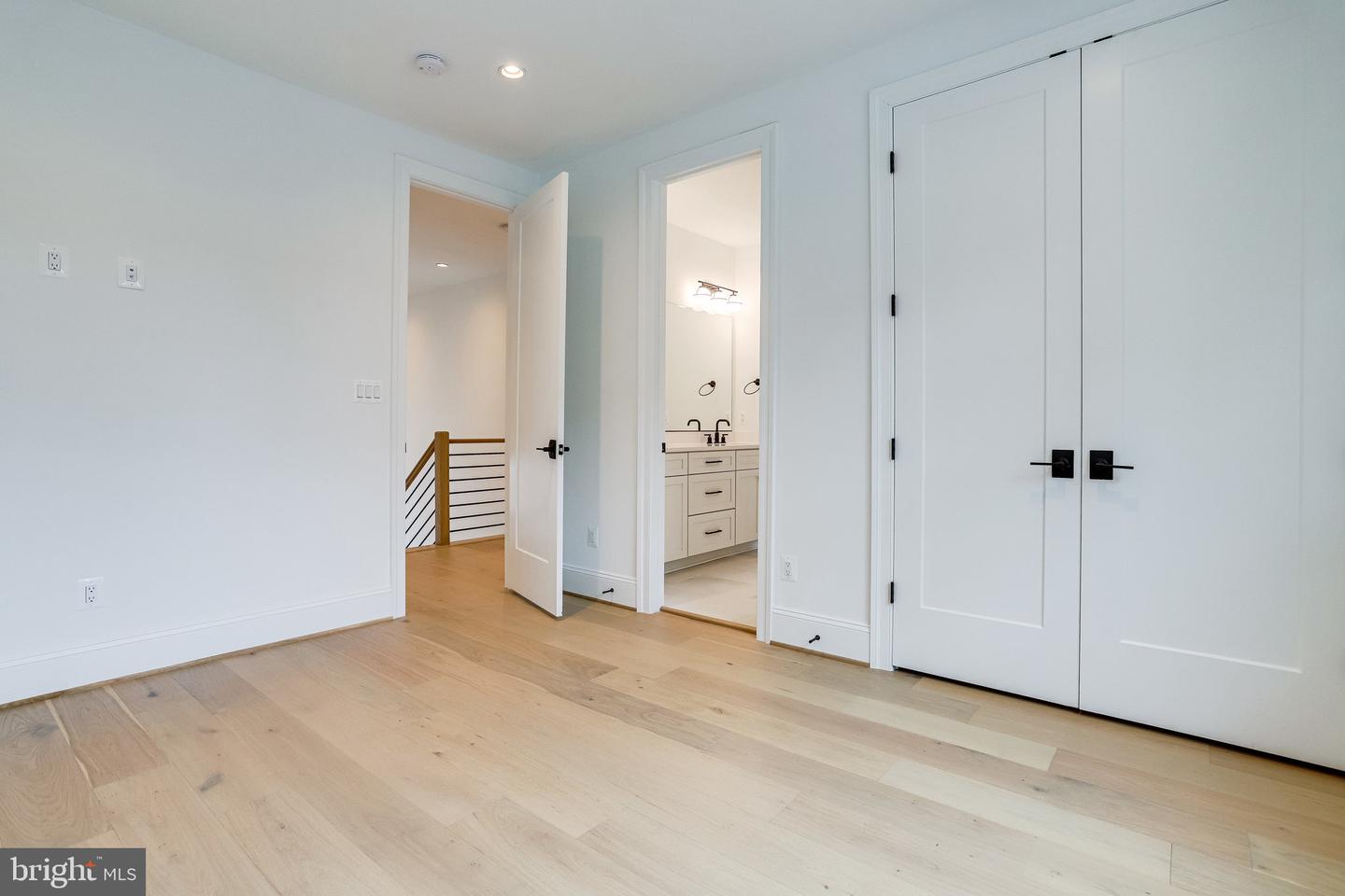 1933 N VAN BUREN ST, ARLINGTON, Virginia 22205, 4 Bedrooms Bedrooms, ,3 BathroomsBathrooms,Residential,For sale,1933 N VAN BUREN ST,VAAR2054436 MLS # VAAR2054436