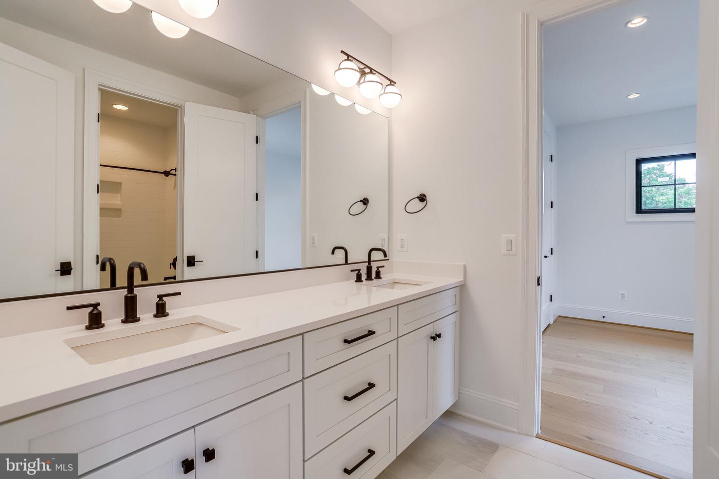 1933 N VAN BUREN ST, ARLINGTON, Virginia 22205, 4 Bedrooms Bedrooms, ,3 BathroomsBathrooms,Residential,For sale,1933 N VAN BUREN ST,VAAR2054436 MLS # VAAR2054436
