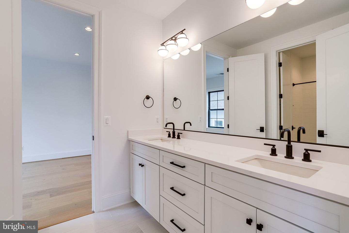 1933 N VAN BUREN ST, ARLINGTON, Virginia 22205, 4 Bedrooms Bedrooms, ,3 BathroomsBathrooms,Residential,For sale,1933 N VAN BUREN ST,VAAR2054436 MLS # VAAR2054436
