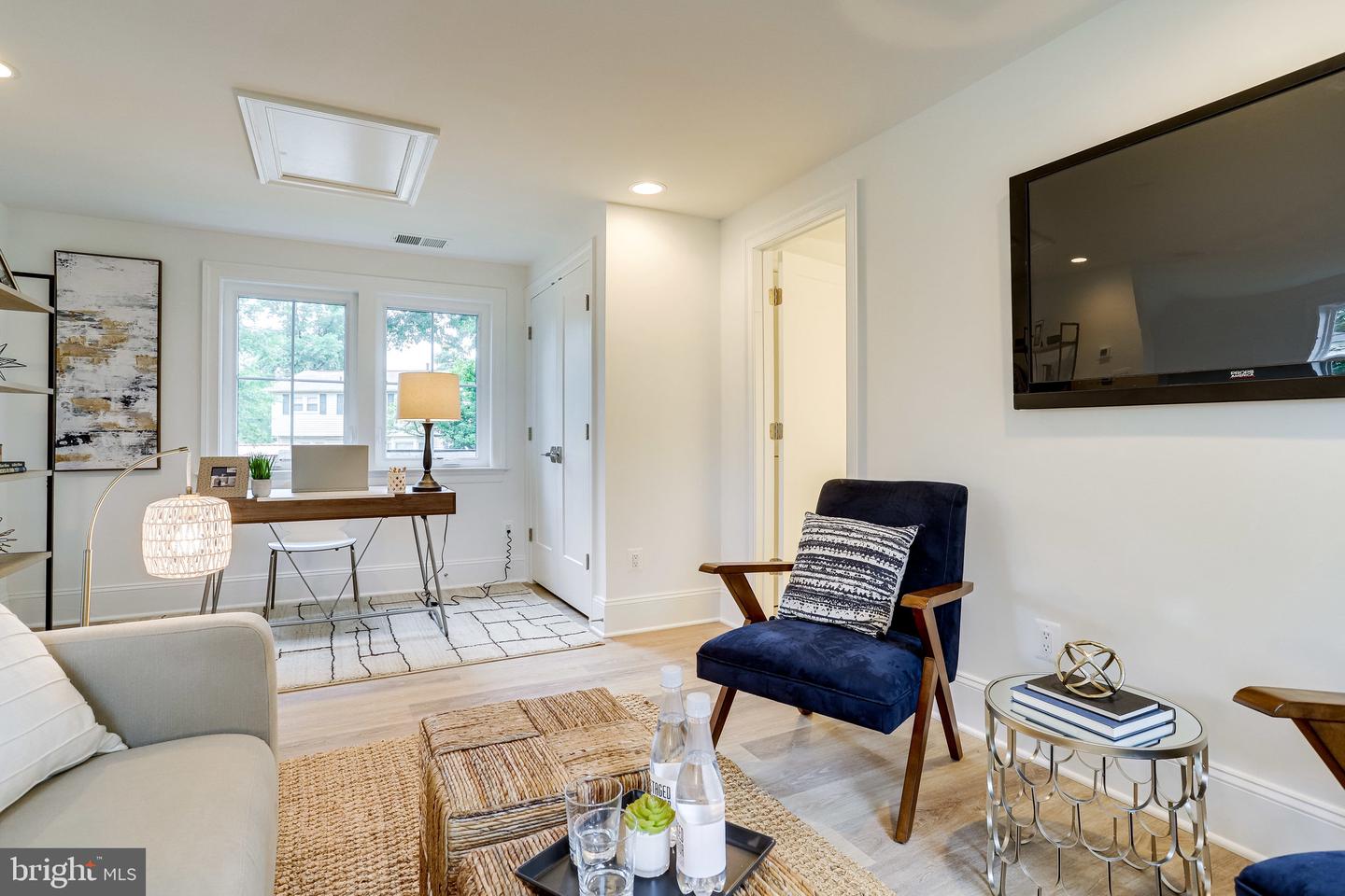 1933 N VAN BUREN ST, ARLINGTON, Virginia 22205, 4 Bedrooms Bedrooms, ,3 BathroomsBathrooms,Residential,For sale,1933 N VAN BUREN ST,VAAR2054436 MLS # VAAR2054436