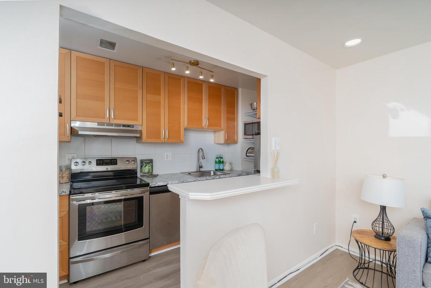 1420 HARVARD ST NW #405, WASHINGTON, District Of Columbia 20009, 2 Bedrooms Bedrooms, ,1 BathroomBathrooms,Residential,For sale,1420 HARVARD ST NW #405,DCDC2189602 MLS # DCDC2189602