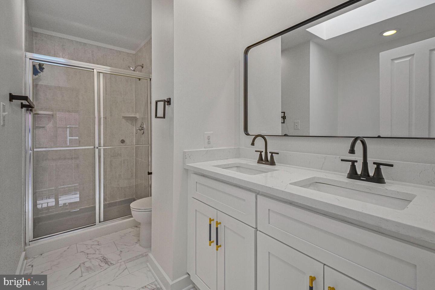 2127 12TH PL NW, WASHINGTON, District Of Columbia 20009, 3 Bedrooms Bedrooms, ,3 BathroomsBathrooms,Residential,For sale,2127 12TH PL NW,DCDC2189852 MLS # DCDC2189852
