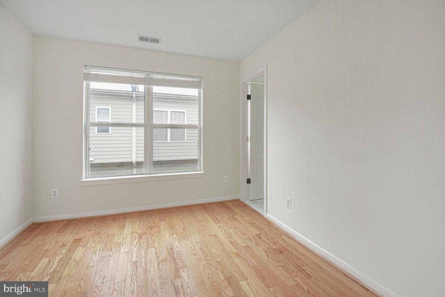 2127 12TH PL NW, WASHINGTON, District Of Columbia 20009, 3 Bedrooms Bedrooms, ,3 BathroomsBathrooms,Residential,For sale,2127 12TH PL NW,DCDC2189852 MLS # DCDC2189852