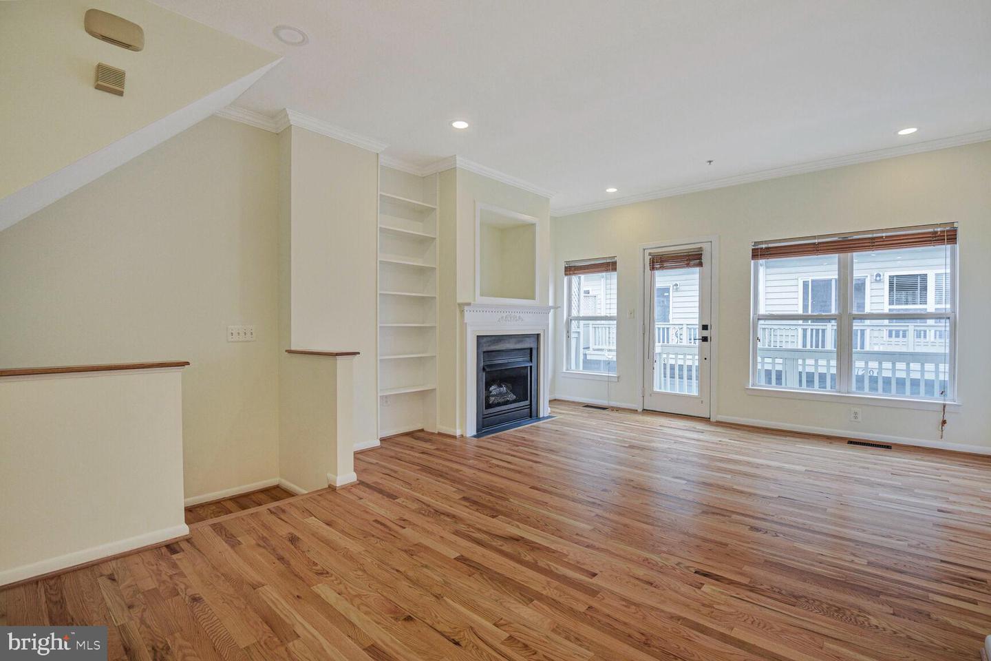 2127 12TH PL NW, WASHINGTON, District Of Columbia 20009, 3 Bedrooms Bedrooms, ,3 BathroomsBathrooms,Residential,For sale,2127 12TH PL NW,DCDC2189852 MLS # DCDC2189852