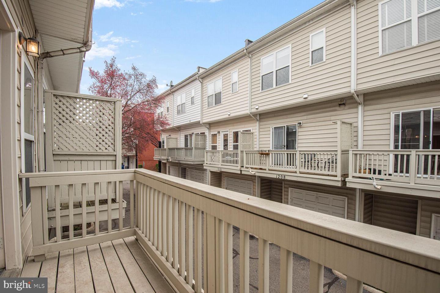 2127 12TH PL NW, WASHINGTON, District Of Columbia 20009, 3 Bedrooms Bedrooms, ,3 BathroomsBathrooms,Residential,For sale,2127 12TH PL NW,DCDC2189852 MLS # DCDC2189852