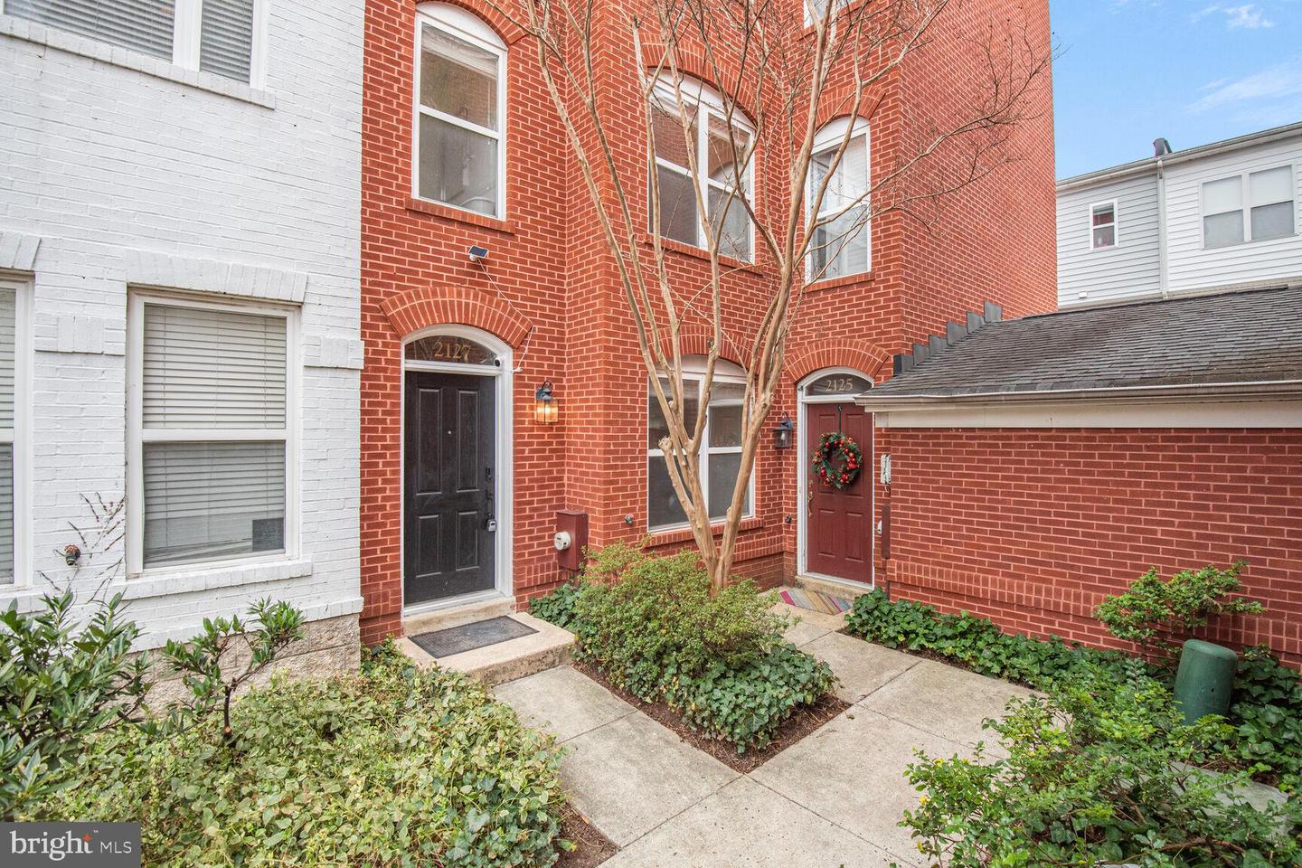 2127 12TH PL NW, WASHINGTON, District Of Columbia 20009, 3 Bedrooms Bedrooms, ,3 BathroomsBathrooms,Residential,For sale,2127 12TH PL NW,DCDC2189852 MLS # DCDC2189852