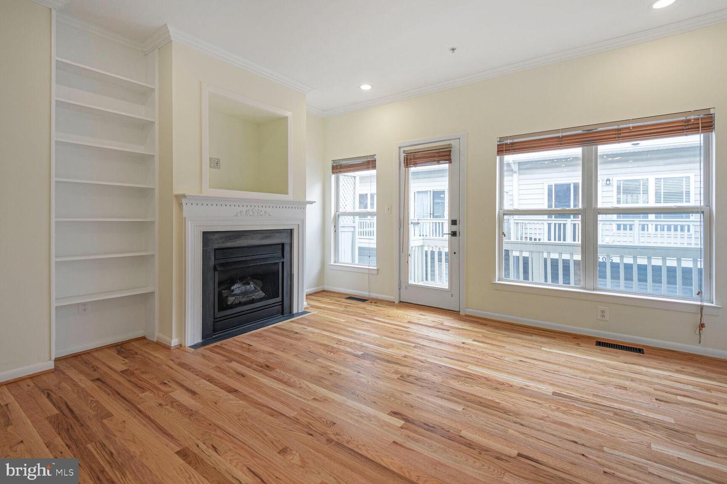 2127 12TH PL NW, WASHINGTON, District Of Columbia 20009, 3 Bedrooms Bedrooms, ,3 BathroomsBathrooms,Residential,For sale,2127 12TH PL NW,DCDC2189852 MLS # DCDC2189852