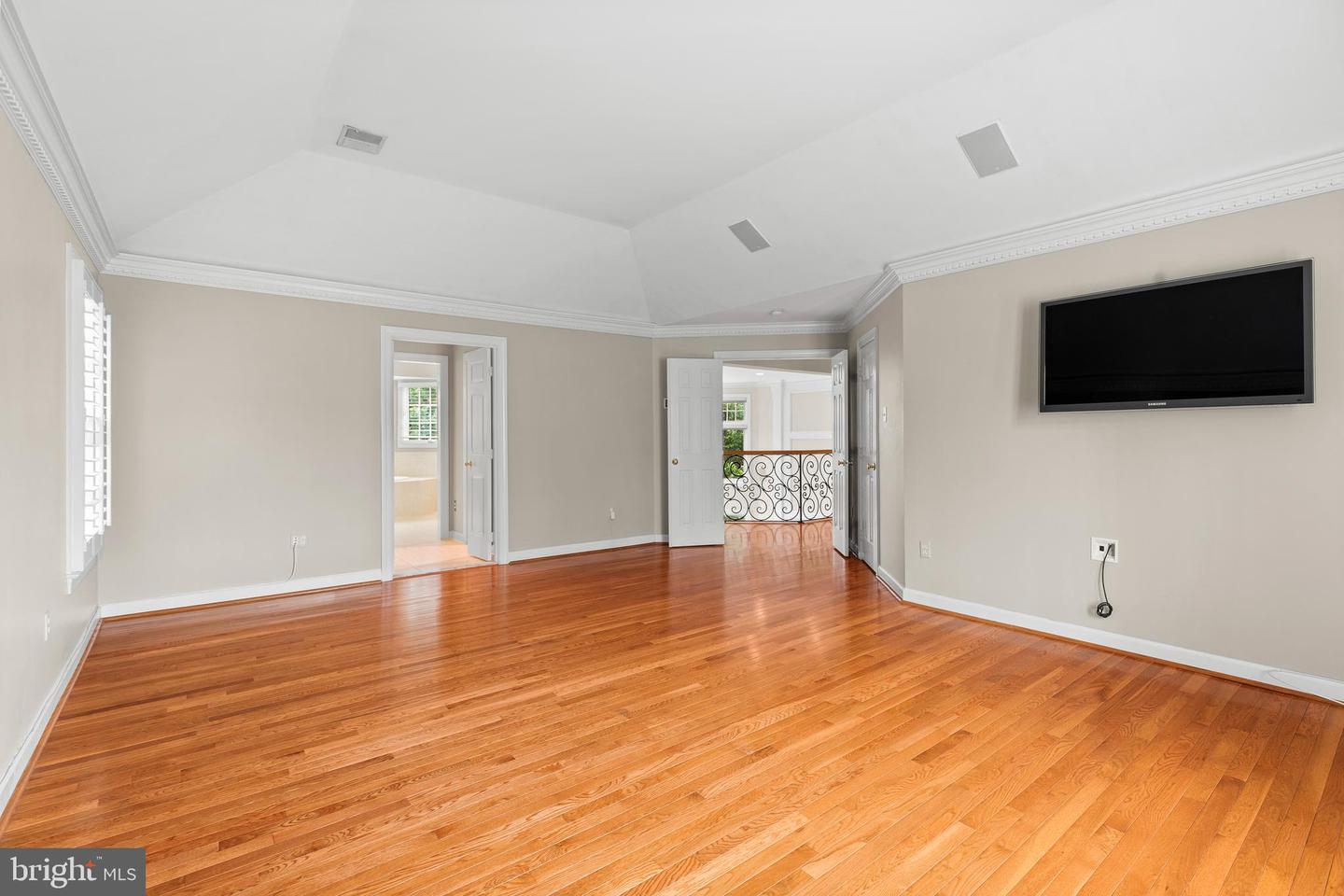 624 KINGS CLOISTER CIR, ALEXANDRIA, Virginia 22302, 5 Bedrooms Bedrooms, ,4 BathroomsBathrooms,Residential,For sale,624 KINGS CLOISTER CIR,VAAX2042800 MLS # VAAX2042800