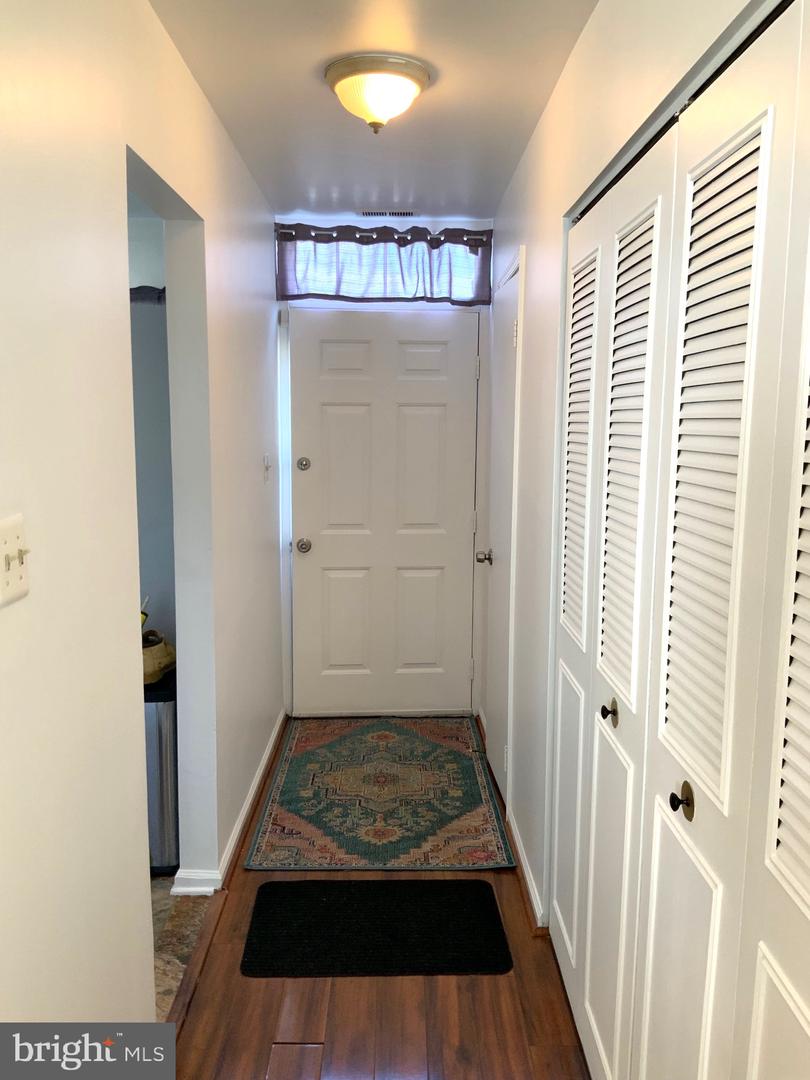 8531 SOUTHLAWN CT, ALEXANDRIA, Virginia 22309, 2 Bedrooms Bedrooms, ,1 BathroomBathrooms,Residential,For sale,8531 SOUTHLAWN CT,VAFX2223546 MLS # VAFX2223546