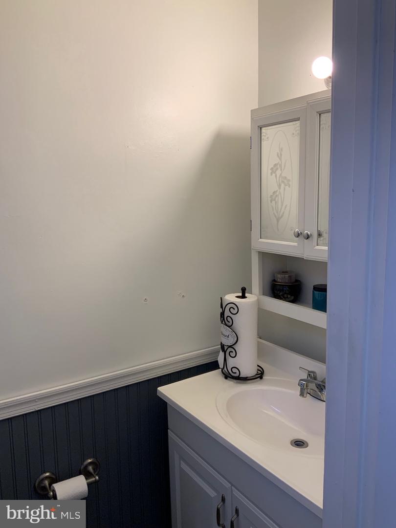 8531 SOUTHLAWN CT, ALEXANDRIA, Virginia 22309, 2 Bedrooms Bedrooms, ,1 BathroomBathrooms,Residential,For sale,8531 SOUTHLAWN CT,VAFX2223546 MLS # VAFX2223546