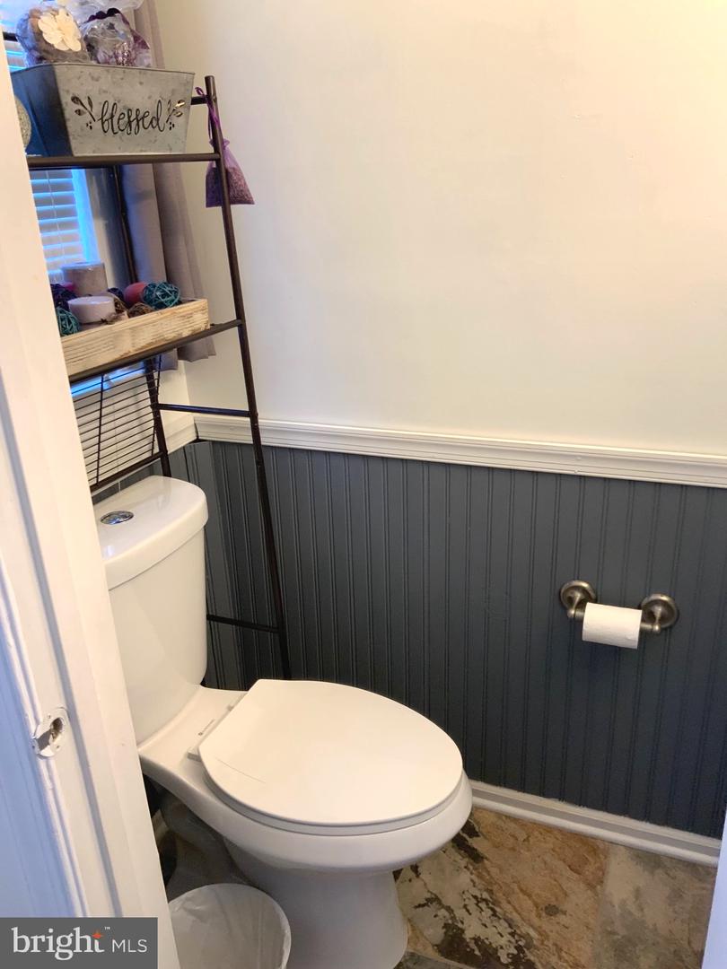 8531 SOUTHLAWN CT, ALEXANDRIA, Virginia 22309, 2 Bedrooms Bedrooms, ,1 BathroomBathrooms,Residential,For sale,8531 SOUTHLAWN CT,VAFX2223546 MLS # VAFX2223546