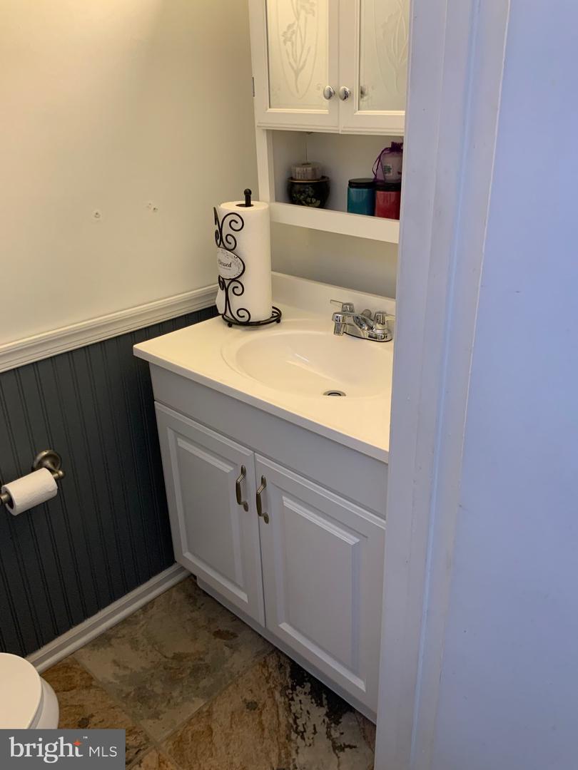 8531 SOUTHLAWN CT, ALEXANDRIA, Virginia 22309, 2 Bedrooms Bedrooms, ,1 BathroomBathrooms,Residential,For sale,8531 SOUTHLAWN CT,VAFX2223546 MLS # VAFX2223546