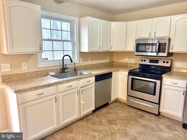 18089 N MERRIMAC RD, CULPEPER, Virginia 22701, 3 Bedrooms Bedrooms, ,2 BathroomsBathrooms,Residential,For sale,18089 N MERRIMAC RD,VACU2009982 MLS # VACU2009982