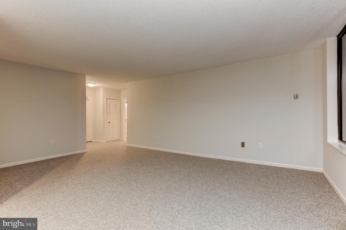 3701 S GEORGE MASON DR #303N, FALLS CHURCH, Virginia 22041, 1 Bedroom Bedrooms, ,1 BathroomBathrooms,Residential,For sale,3701 S GEORGE MASON DR #303N,VAFX2216030 MLS # VAFX2216030