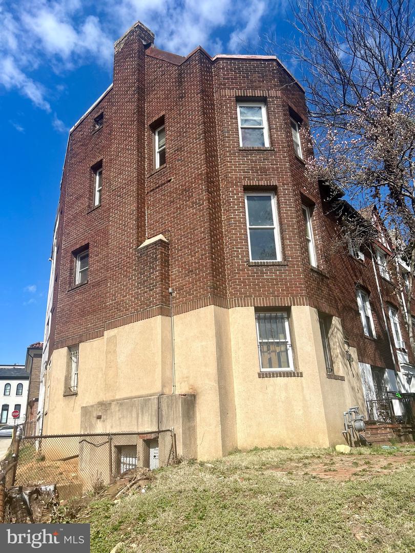 3500 16TH ST NW, WASHINGTON, District Of Columbia 20010, 6 Bedrooms Bedrooms, ,5 BathroomsBathrooms,Residential,For sale,3500 16TH ST NW,DCDC2190016 MLS # DCDC2190016