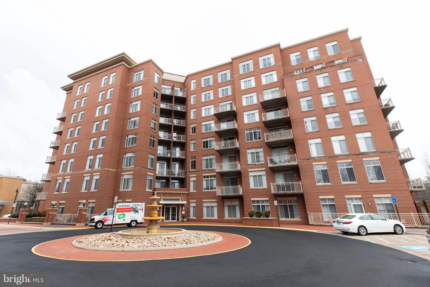 4490 MARKET COMMONS DR #712, FAIRFAX, Virginia 22033, 1 Bedroom Bedrooms, 1 Room Rooms,1 BathroomBathrooms,Residential,For sale,4490 MARKET COMMONS DR #712,VAFX2227800 MLS # VAFX2227800