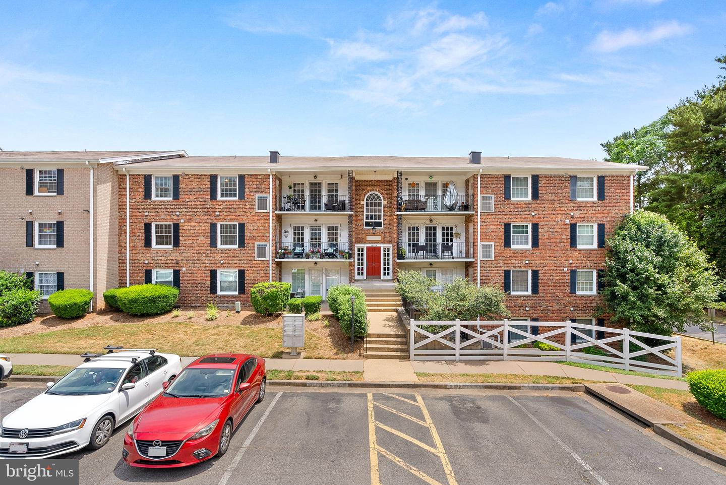 12717 GORDON BLVD #124, WOODBRIDGE, Virginia 22192, 2 Bedrooms Bedrooms, ,1 BathroomBathrooms,Residential,For sale,12717 GORDON BLVD #124,VAPW2088094 MLS # VAPW2088094