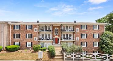 12717 GORDON BLVD #124, WOODBRIDGE, Virginia 22192, 2 Bedrooms Bedrooms, ,1 BathroomBathrooms,Residential,For sale,12717 GORDON BLVD #124,VAPW2088094 MLS # VAPW2088094