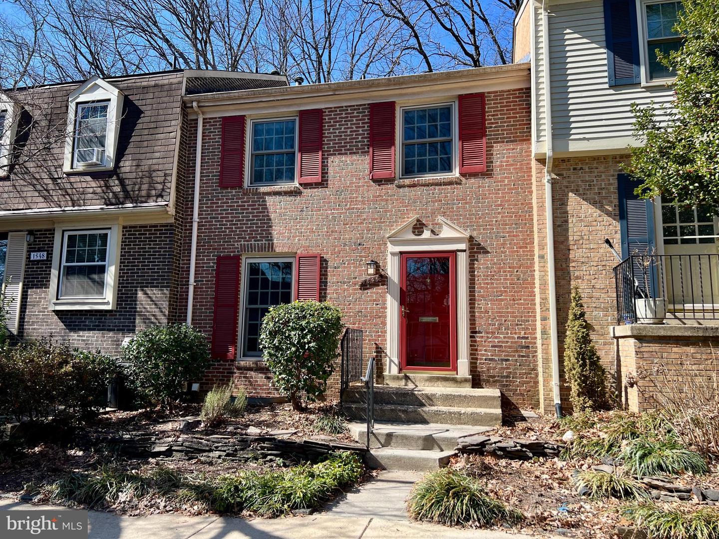 1546 CHATHAM COLONY CT, RESTON, Virginia 20190, 3 Bedrooms Bedrooms, ,2 BathroomsBathrooms,Residential,For sale,1546 CHATHAM COLONY CT,VAFX2225010 MLS # VAFX2225010