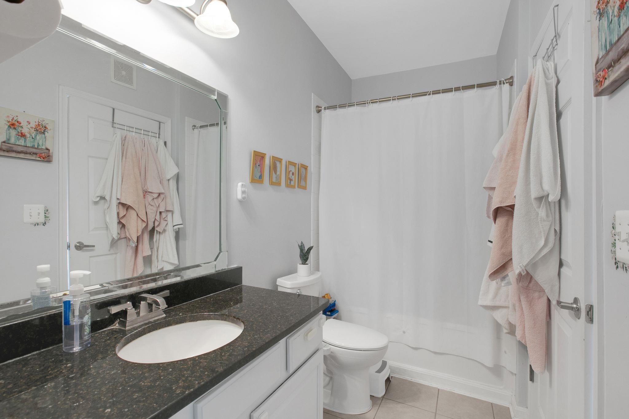 4551 STRUTFIELD LN, ALEXANDRIA, Virginia 22311, 2 Bedrooms Bedrooms, ,1 BathroomBathrooms,Residential,PALAZZO AT PARK CENTER,4551 STRUTFIELD LN,661973 MLS # 661973