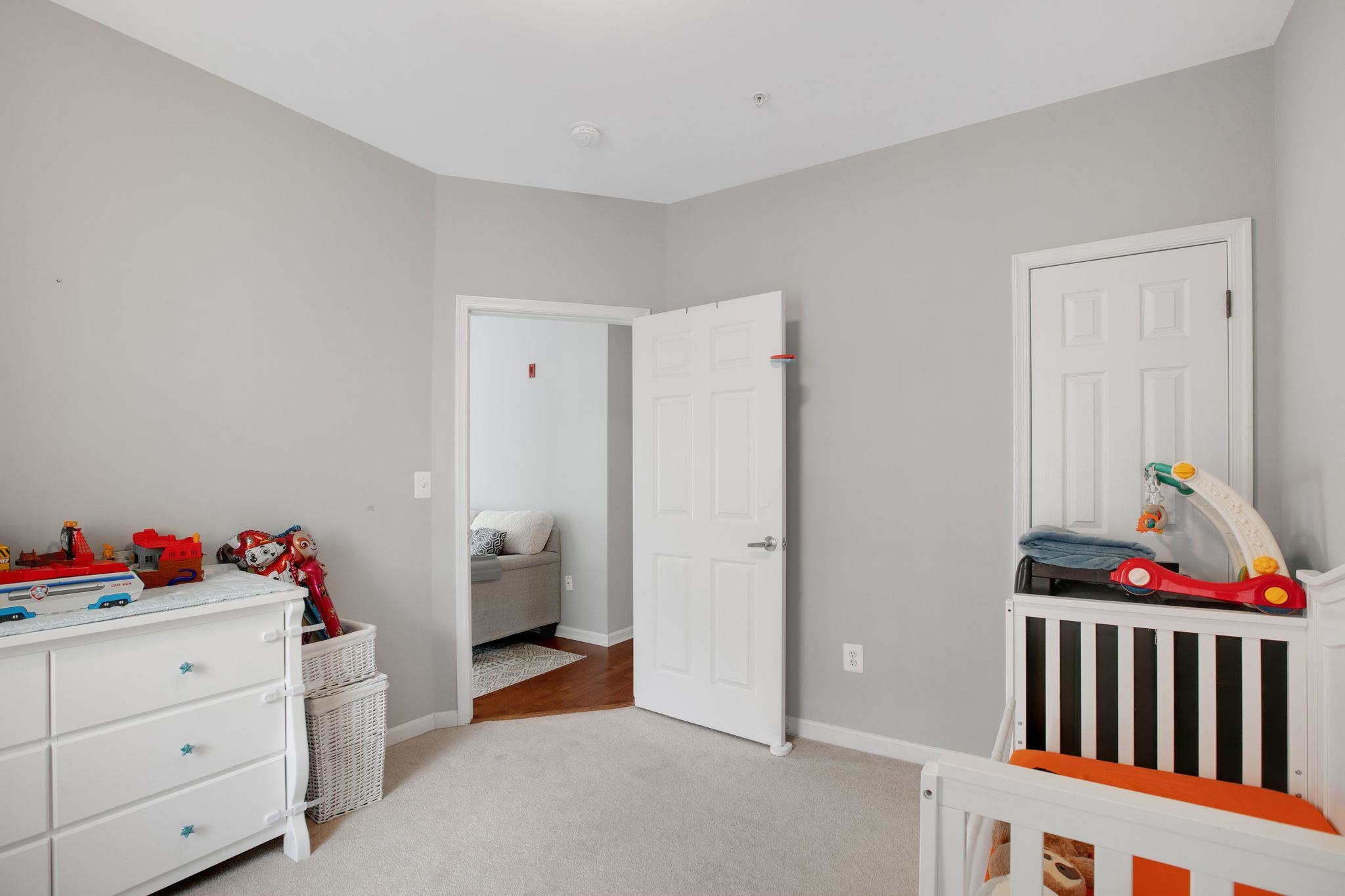 4551 STRUTFIELD LN, ALEXANDRIA, Virginia 22311, 2 Bedrooms Bedrooms, ,1 BathroomBathrooms,Residential,PALAZZO AT PARK CENTER,4551 STRUTFIELD LN,661973 MLS # 661973