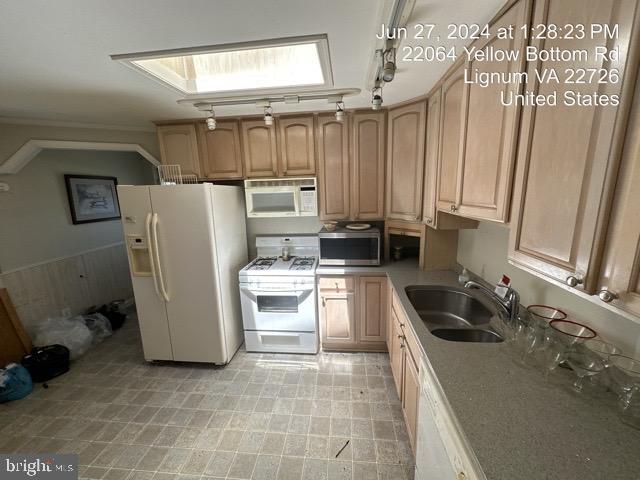 22064 YELLOW BOTTOM RD, LIGNUM, Virginia 22726, 3 Bedrooms Bedrooms, ,2 BathroomsBathrooms,Residential,For sale,22064 YELLOW BOTTOM RD,VACU2009996 MLS # VACU2009996