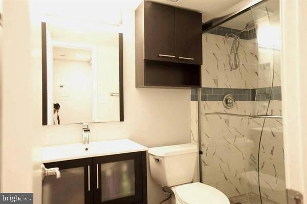 1001 N RANDOLPH ST #213, ARLINGTON, Virginia 22201, 1 Bedroom Bedrooms, ,1 BathroomBathrooms,Residential,For sale,1001 N RANDOLPH ST #213,VAAR2054634 MLS # VAAR2054634