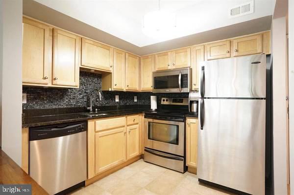 1001 N RANDOLPH ST #213, ARLINGTON, Virginia 22201, 1 Bedroom Bedrooms, ,1 BathroomBathrooms,Residential,For sale,1001 N RANDOLPH ST #213,VAAR2054634 MLS # VAAR2054634