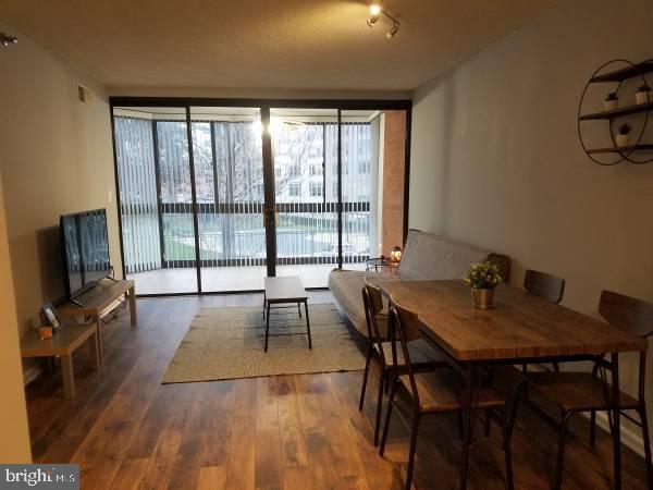 1001 N RANDOLPH ST #213, ARLINGTON, Virginia 22201, 1 Bedroom Bedrooms, ,1 BathroomBathrooms,Residential,For sale,1001 N RANDOLPH ST #213,VAAR2054634 MLS # VAAR2054634