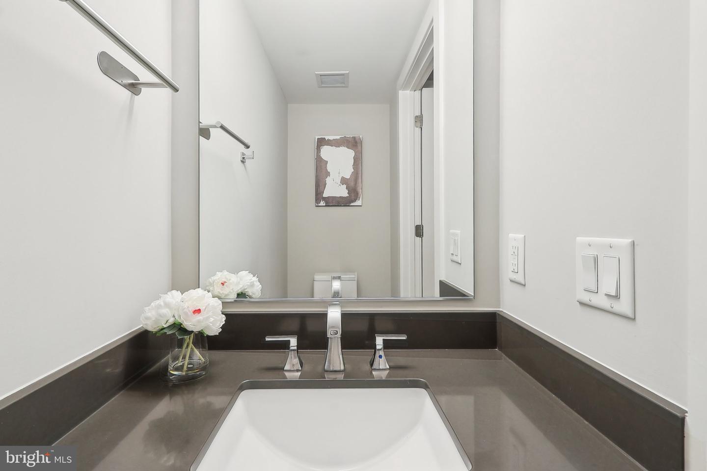 88 V ST SW #311, WASHINGTON, District Of Columbia 20024, 1 Bedroom Bedrooms, ,1 BathroomBathrooms,Residential,For sale,88 V ST SW #311,DCDC2184308 MLS # DCDC2184308
