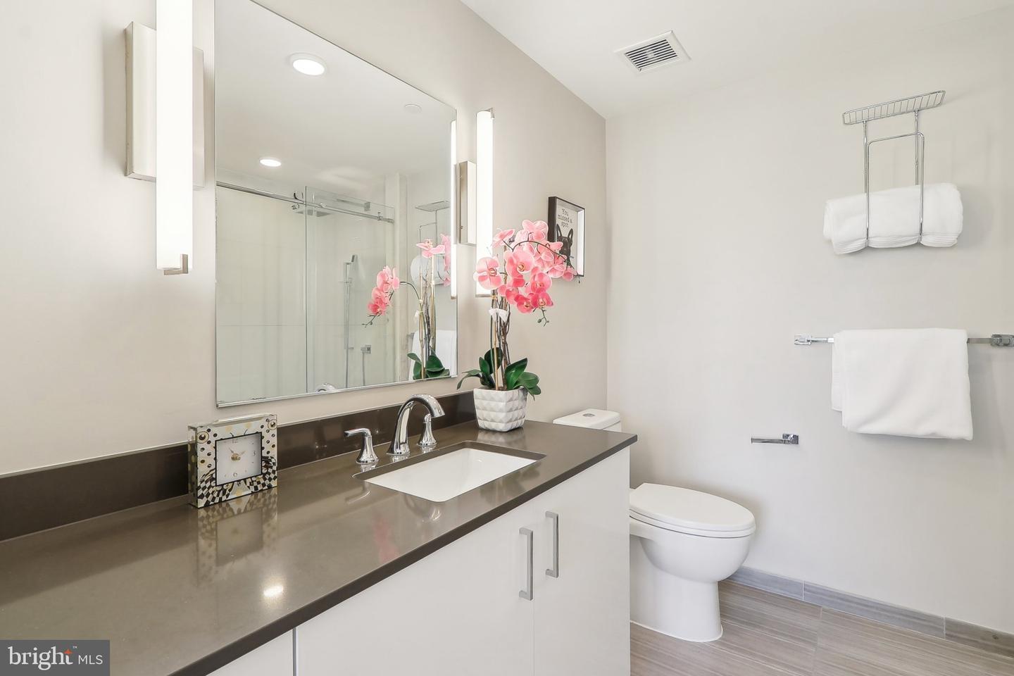 88 V ST SW #311, WASHINGTON, District Of Columbia 20024, 1 Bedroom Bedrooms, ,1 BathroomBathrooms,Residential,For sale,88 V ST SW #311,DCDC2184308 MLS # DCDC2184308